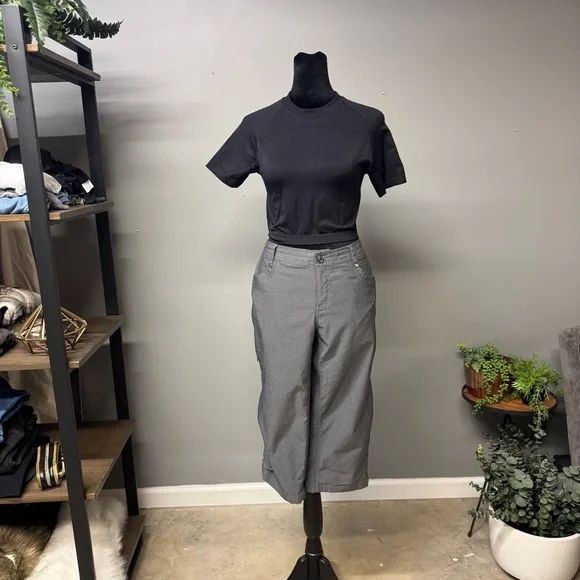 Kuhl Trekr Kapri womens 10 gray travel utility hiking capris gorpcore outdoors - Picture 1 of 9